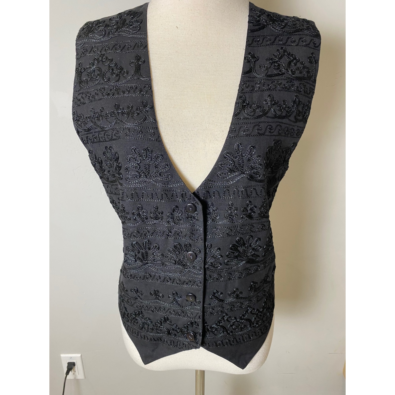 Vintage 90's Body Xpressions Black Soutache Embroidered Vest Cotton Linen M